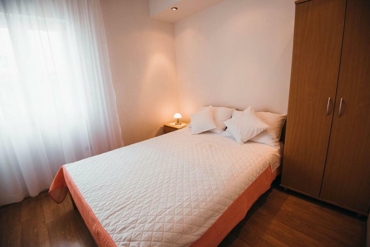 Apartmani Tamaris Vodice Exterior foto
